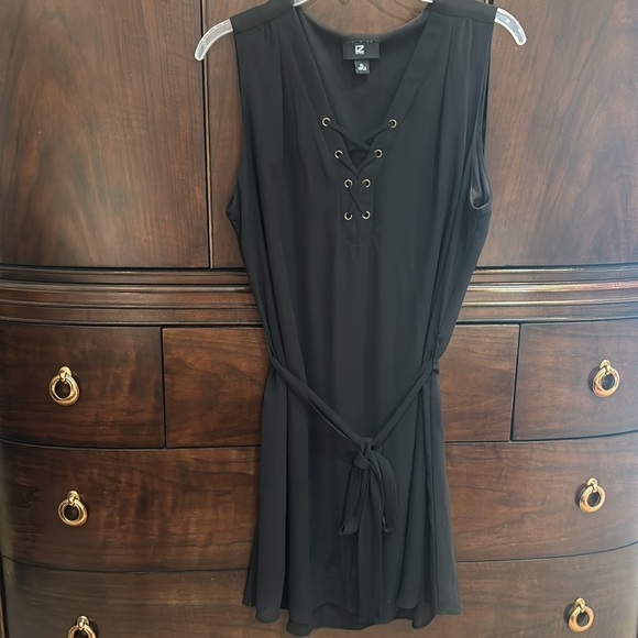 Black lined dress with sheer overlay and tie belt New without tags.Size XL - Picture 8 of 10